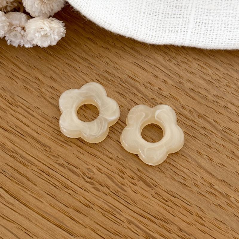 Fleurs "Flora" acétate-Boucles d'oreilles-instants-plaisirs-Beige-Instants Plaisirs | Bijoux