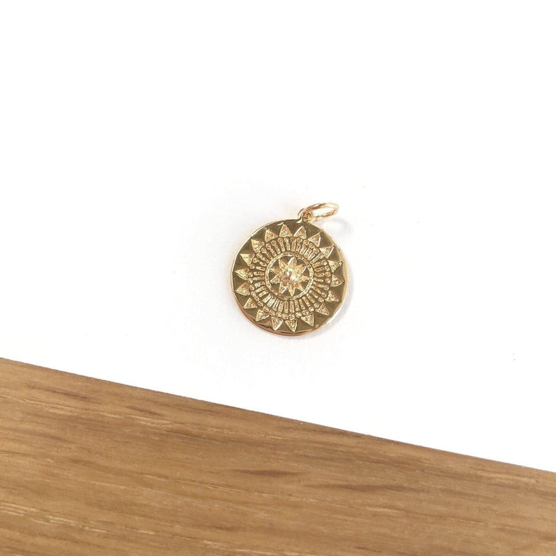 Vergoldeter Anhänger „Assia” –Instants Plaisirs Schmuck