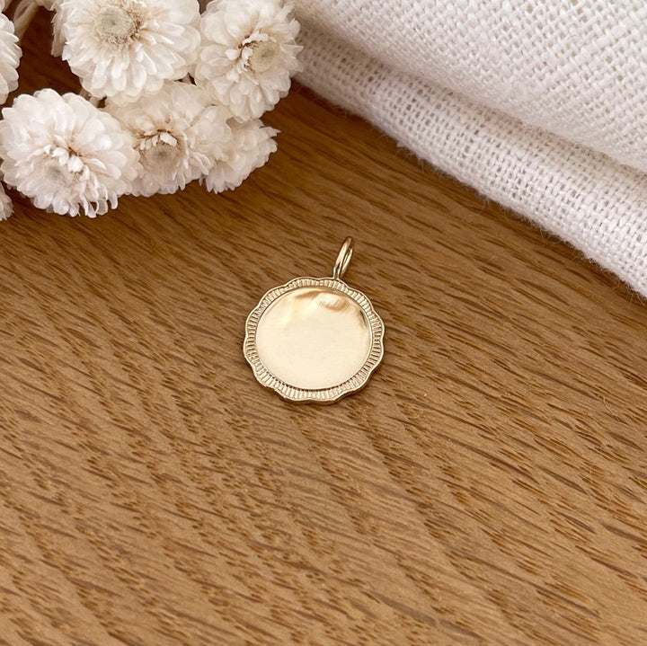 Anna" gold-plated pendant
