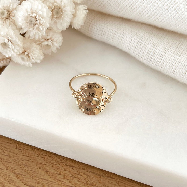 Micha" gold-plated hammered ring