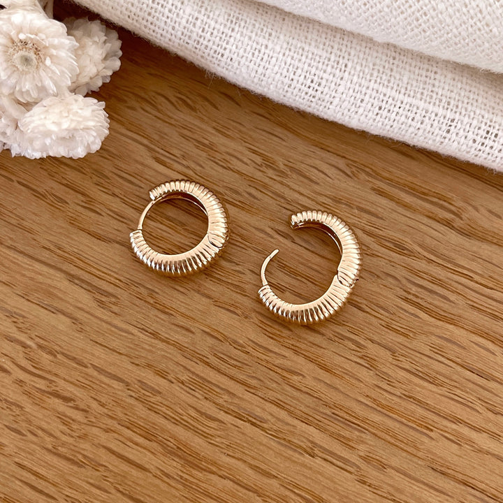 Gold-plated "Conie" hoop earrings