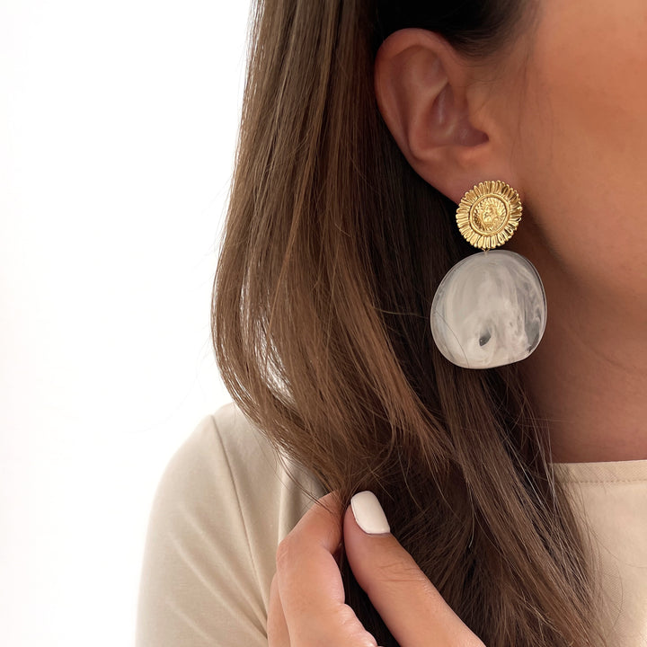 Parvine" steel-white earrings