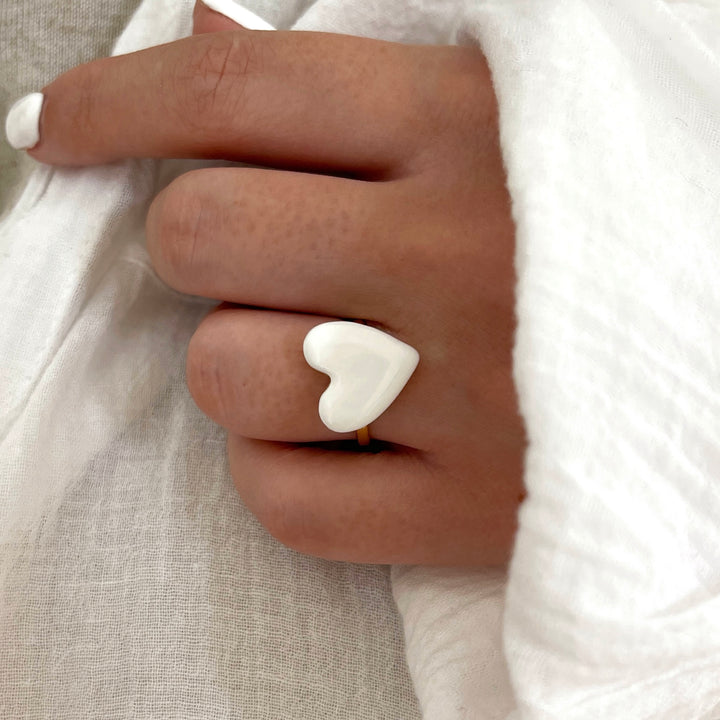 Flirt" white steel ring