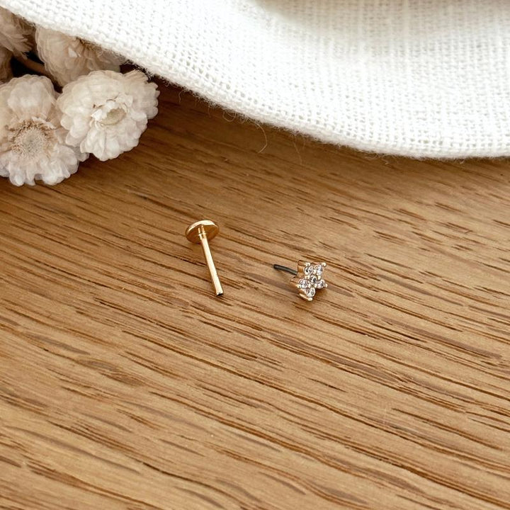 Gold-plated "Fery" ear piercing