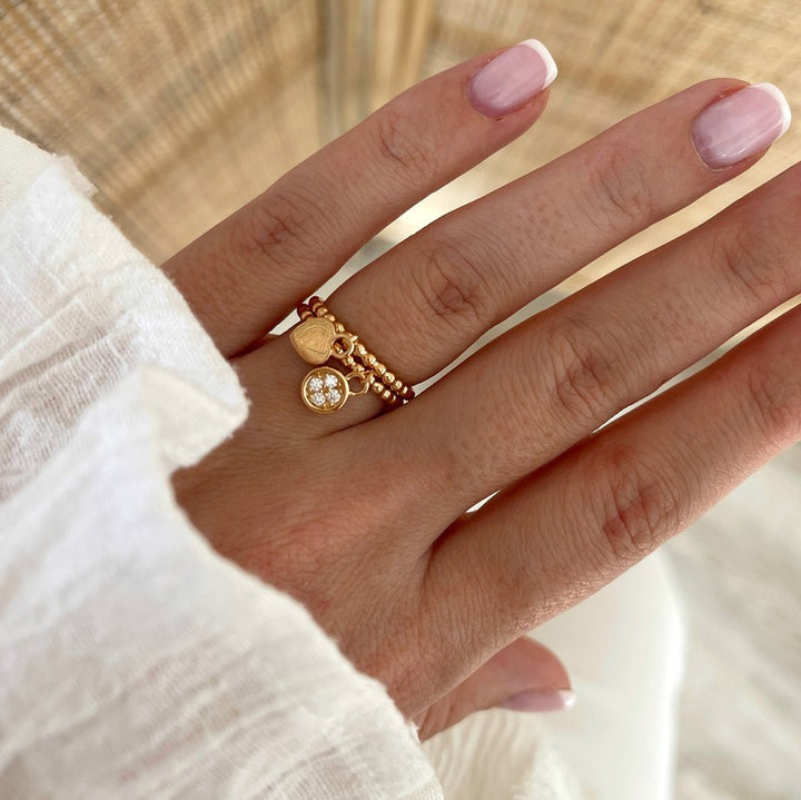Anillo «Gloria» con medalla con piedras y baño deInstants Plaisirs  Joyas