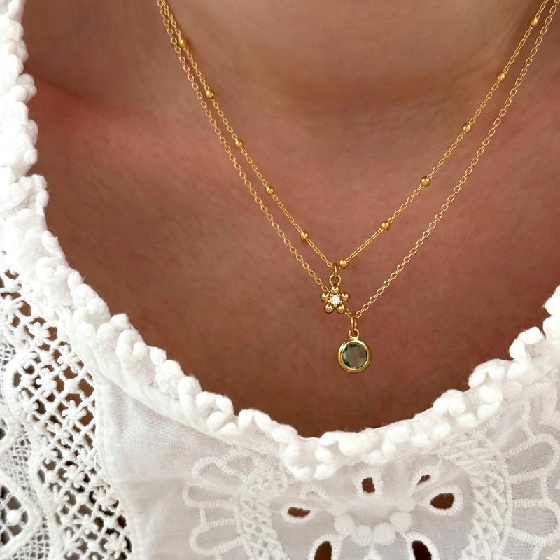 Colgante «Lee» verde chapado en oro - Colgantes y dijes -Instants Plaisirs Instants Plaisirs  Joyas