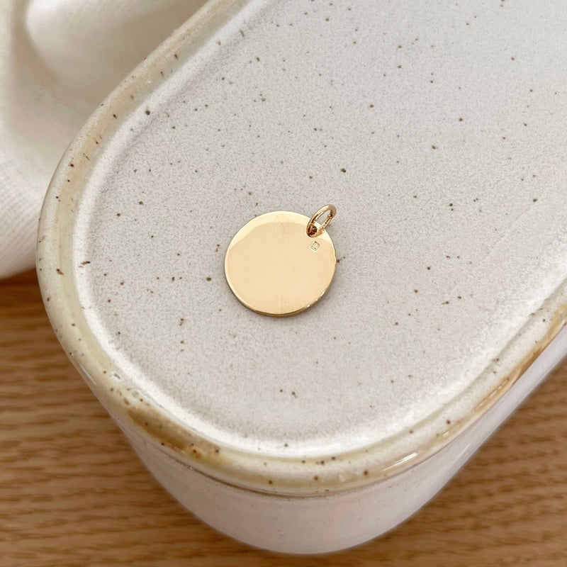 Pendentif "Mini Molia" plaqué or-Breloques et pendentifs-instants-plaisirs-Sans Gravure-Instants Plaisirs | Bijoux