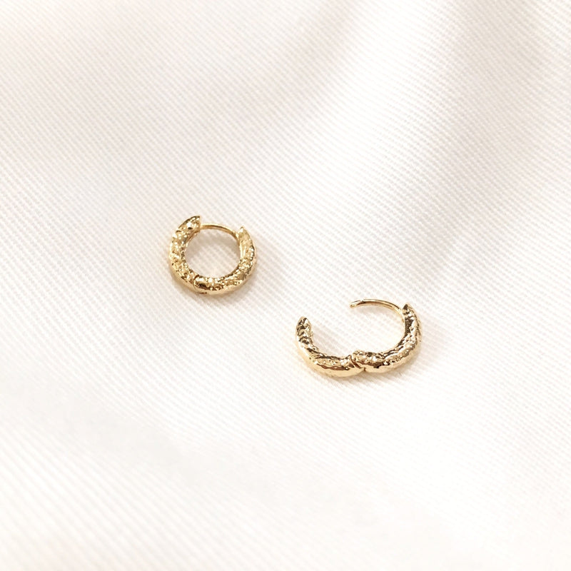 Mini aros «Erza» 11 mm chapados enInstants Plaisirs Joyería