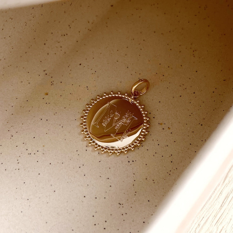 Colgante «Slorie» chapado en oro-Dijes yInstants Plaisirs  Joyas