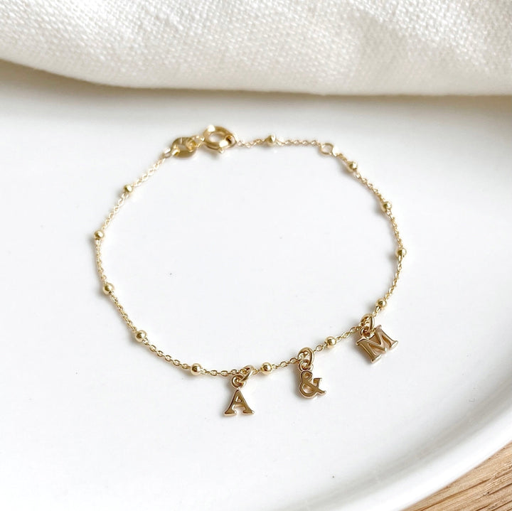 Pulsera «Initial» chapada enInstants Plaisirs  Joyas