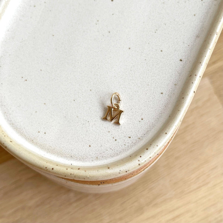 Mini colgante «Inicial» chapado en oro - Dije y colgantes -Instants Plaisirs Instants Plaisirs  Joyas