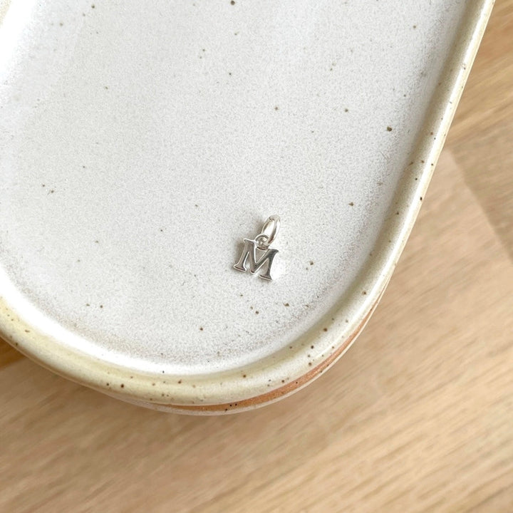 Colgante «Initial» plata-Dijes yInstants Plaisirs Instants Plaisirs  Joyas