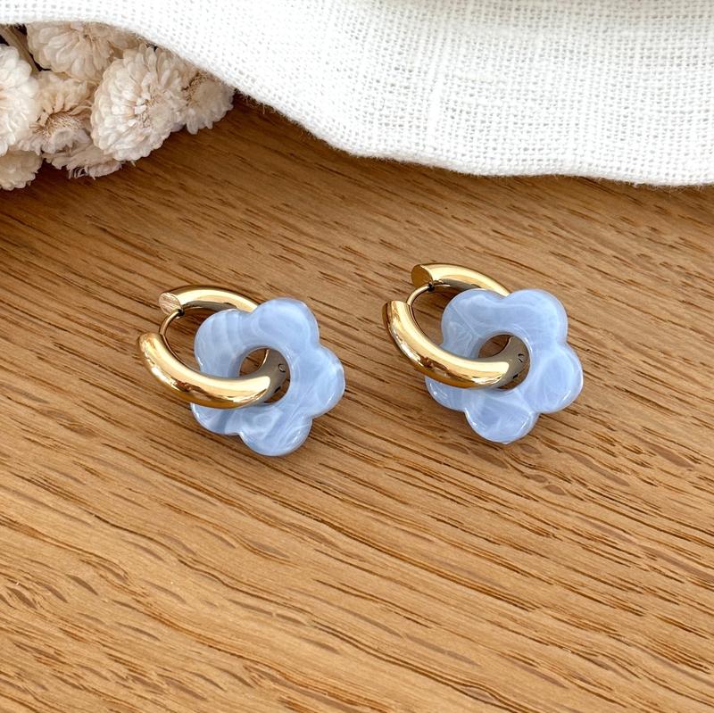 Créoles "Flora" bleu ciel acier-Boucles d'oreilles-instants-plaisirs-Instants Plaisirs | Bijoux