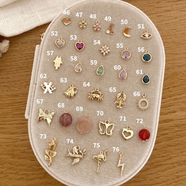 Collana con ciondoli personalizzabile placcata in oro