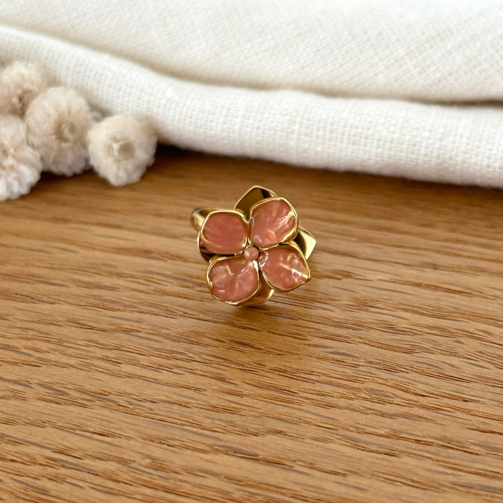 Anillo «Trébol» en color salmón y acero