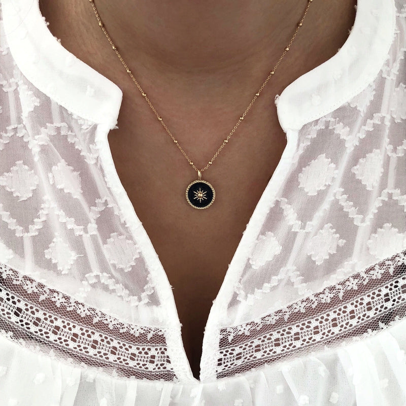 Collier "Soleil" noir plaqué or instants-plaisirs 
