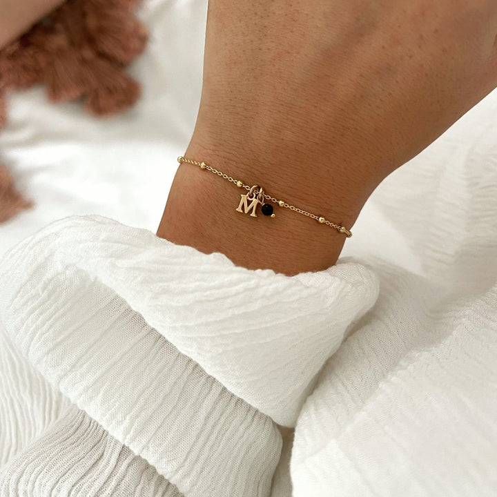 Bracelet "Ysée" noir plaqué or-Bracelets-instants-plaisirs-Une lettre + une perle-Instants Plaisirs • Bijoux