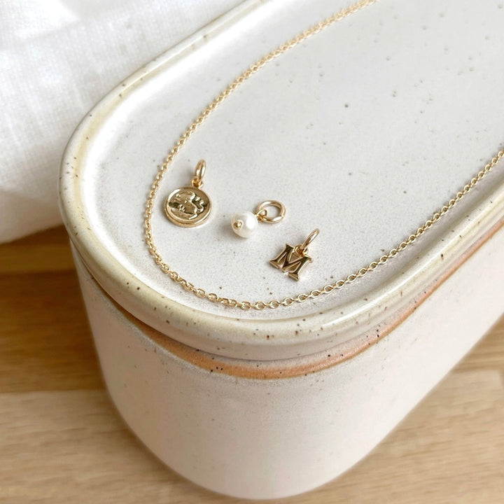 Mini Pendentif "Perle d'eau douce" plaqué or-Breloques et pendentifs-Instants Plaisirs • Bijoux-Instants Plaisirs | Bijoux